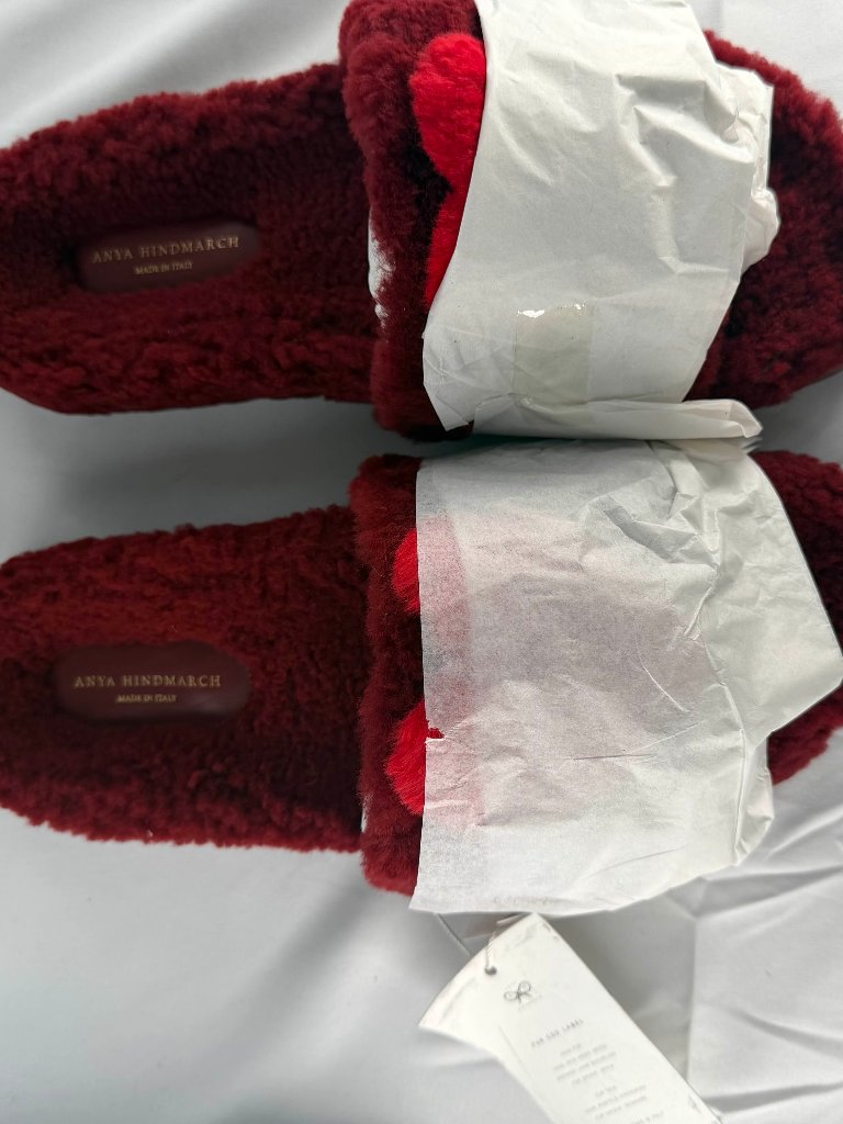 Anya Hindmarch Burgundy Shearling Heart Slides Nib Size 41